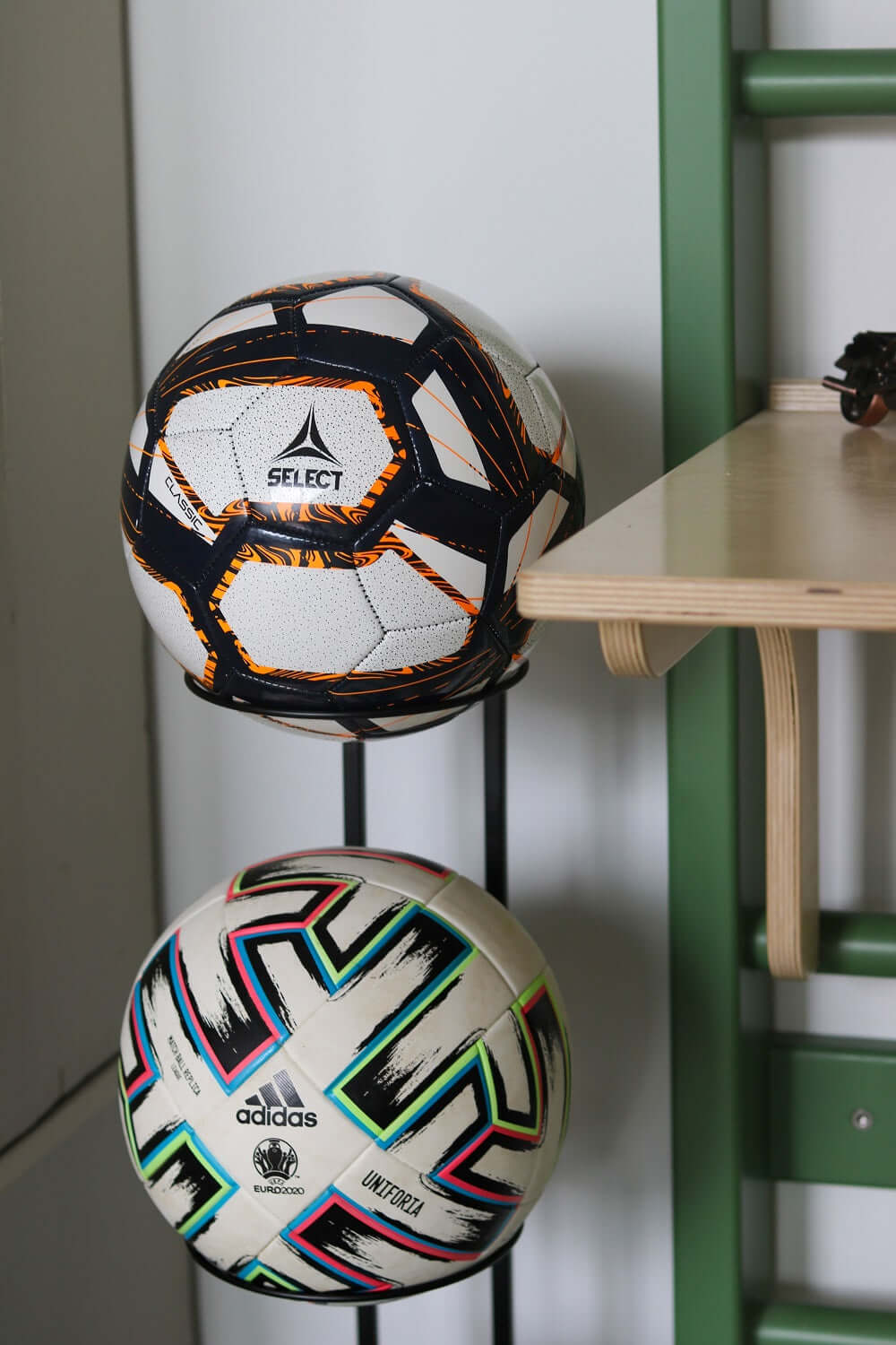 Boldholder / organizer til 3 sportsbolde - Lukaki.dkFreeplay Rackball boldholder til 3 sportsbolde