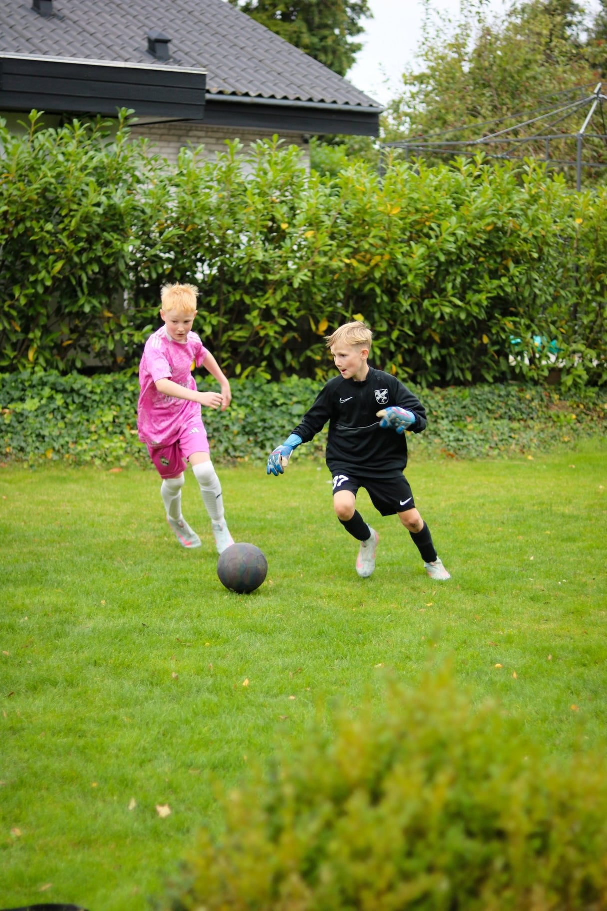 Lysreflekterende fodbold - str. 5 - Lukaki.dkLysreflekterende fodbold - str. 5