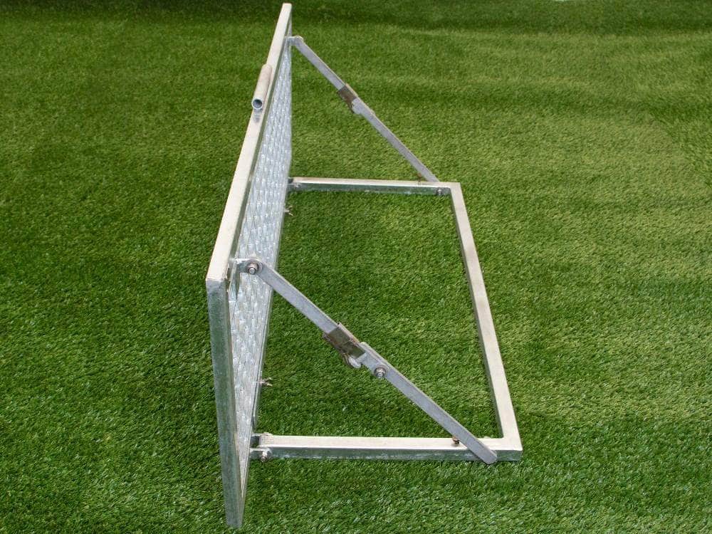 Fodbold rebounder i stål