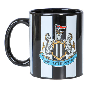Newcastle United-mugg i fin presentask