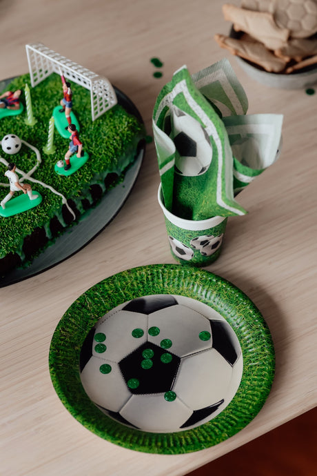 Fodbold paptallerkner – 8 stk. – Grønne engangstallerkner – Ø23 cm - Lukaki.dkFodbold paptallerkner – 8 stk. – Grønne engangstallerkner – Ø23 cm