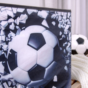 Opbevaringsboks med 3D fodboldmotiv – 30x30x30 cm - Lukaki.dkOpbevaringsboks med 3D fodboldmotiv – 30x30x30 cm